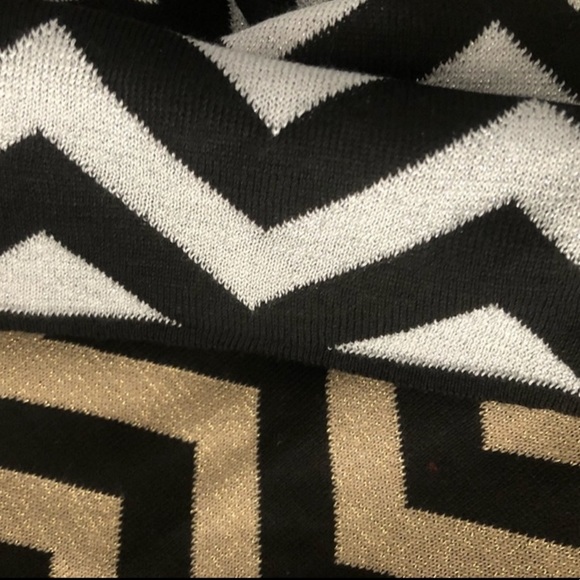 Shawl scarf wrap - Picture 4 of 4